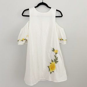 FRANCESCA'S MI AMI Women's Yellow Flower Embroidered Dress